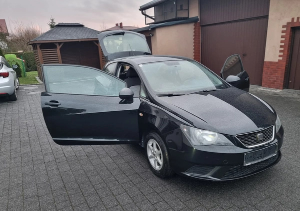 Seat Ibiza cena 17900 przebieg: 137000, rok produkcji 2012 z Wałcz małe 407